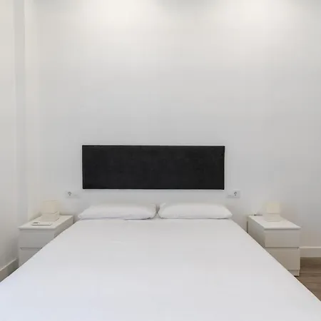Holi-rent At Erillas דירה קמס
